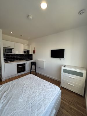 Photo 7- click for photo gallery